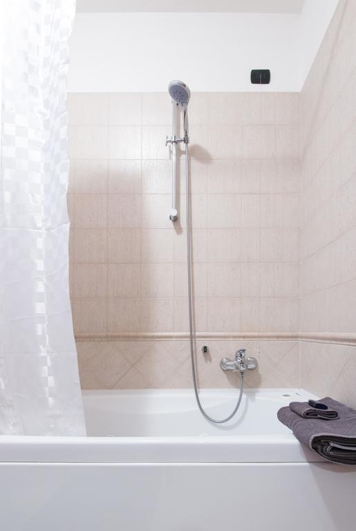 B&B Feel At Home Fiumicino Luaran gambar